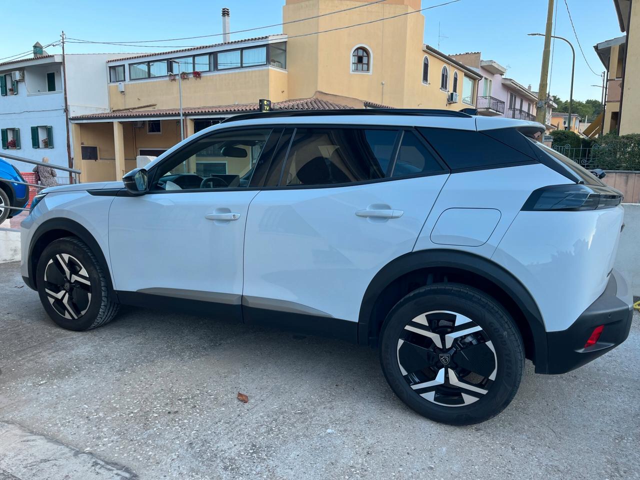 Peugeot 2008 PureTech 100 S&S Allure