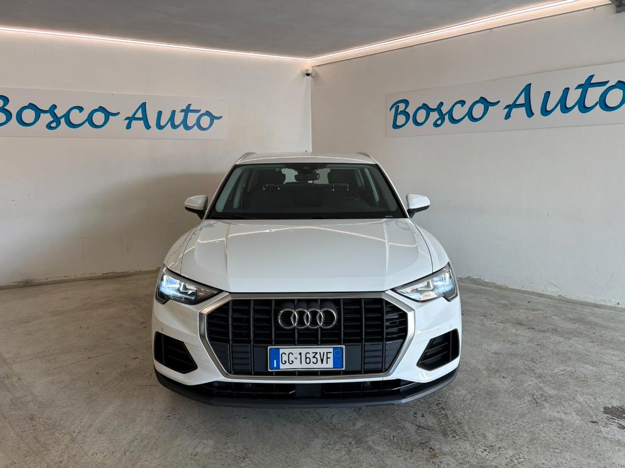 Audi Q3 35 1.5 tfsi mhev s-tronic