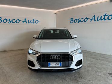 Audi Q3 35 1.5 tfsi mhev s-tronic