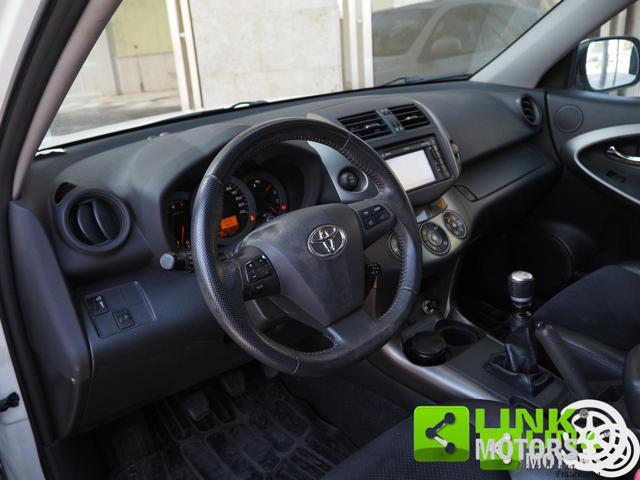 TOYOTA RAV 4 2.2 D-4WD Luxury