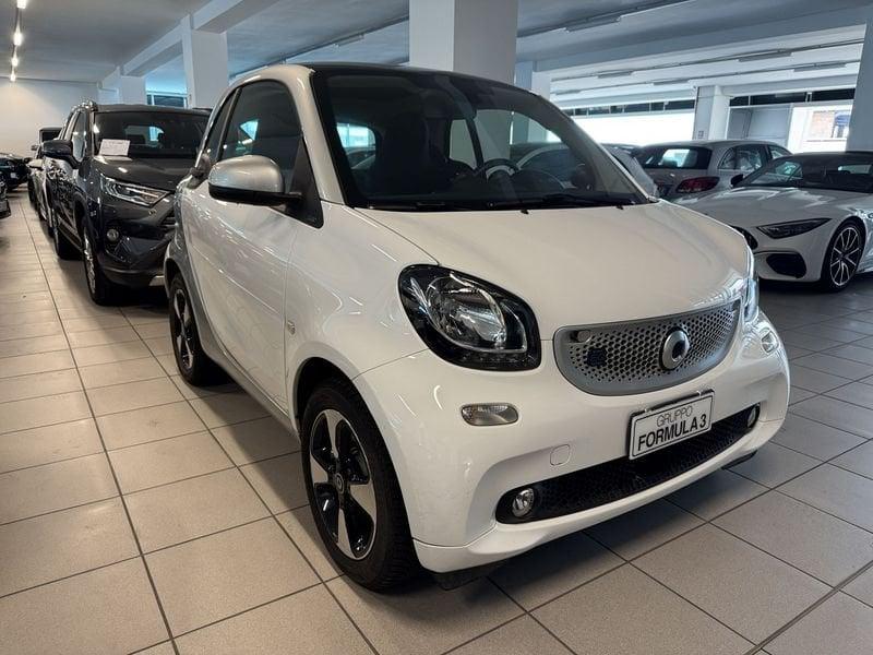 smart fortwo EQ Passion