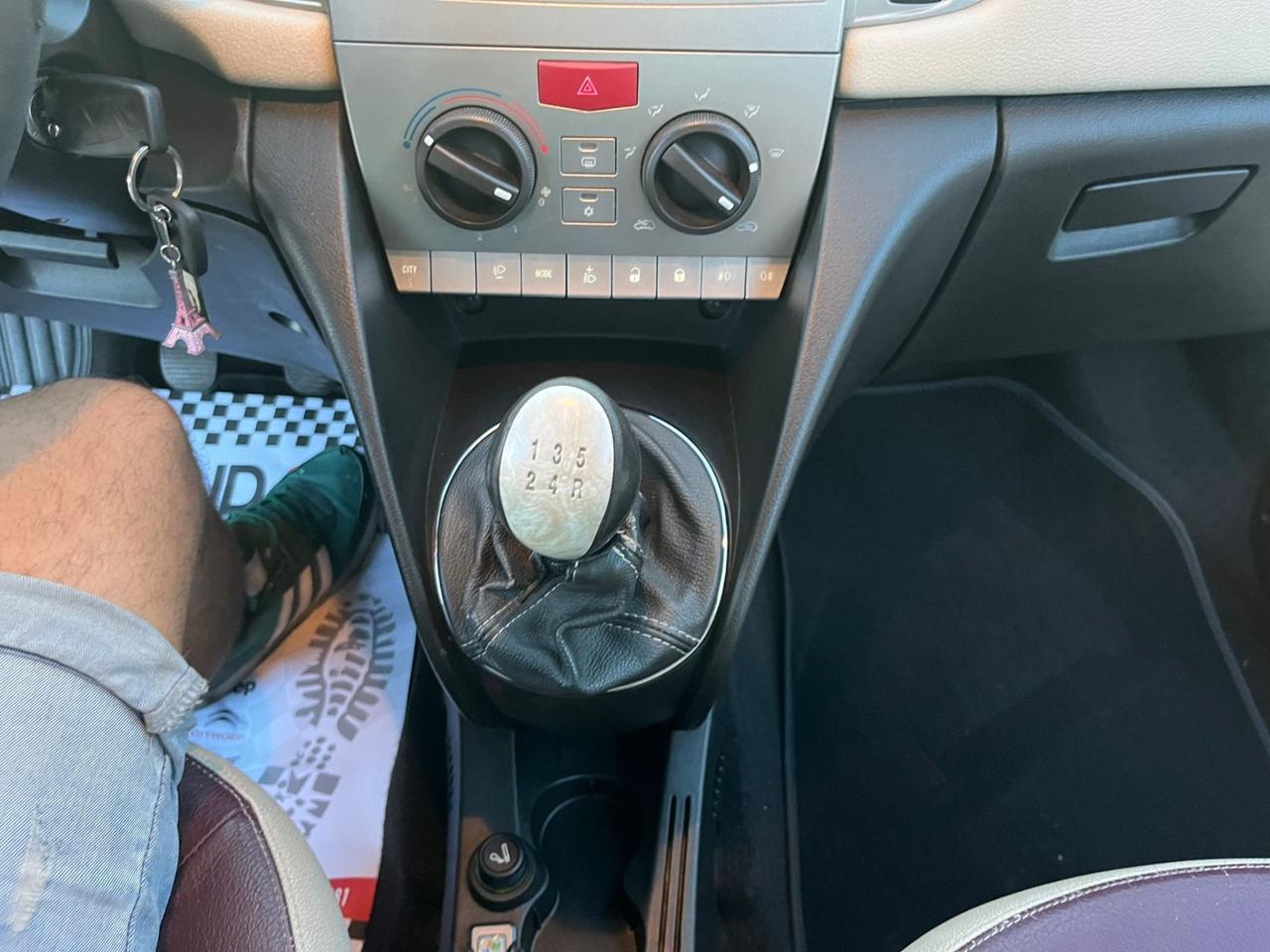 Lancia Ypsilon 1.3 MJT 90 CV Platino 2008