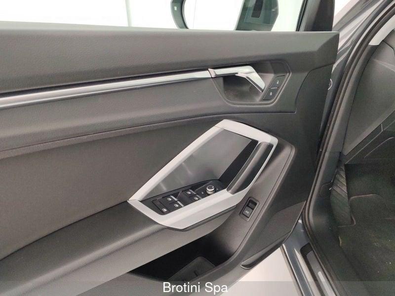 Audi Q3 Q3 35 TDI S tronic Business Advanced