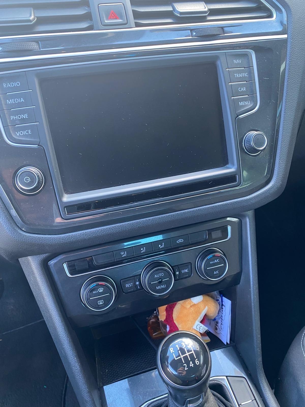 Volkswagen Tiguan 2.0 TDI SCR DSG Business BlueMotion Technology