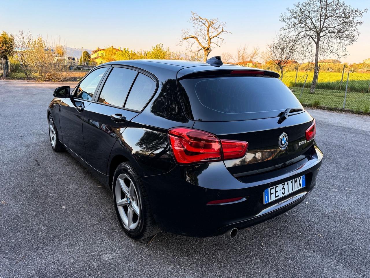 Bmw 118 118d 5p. Business