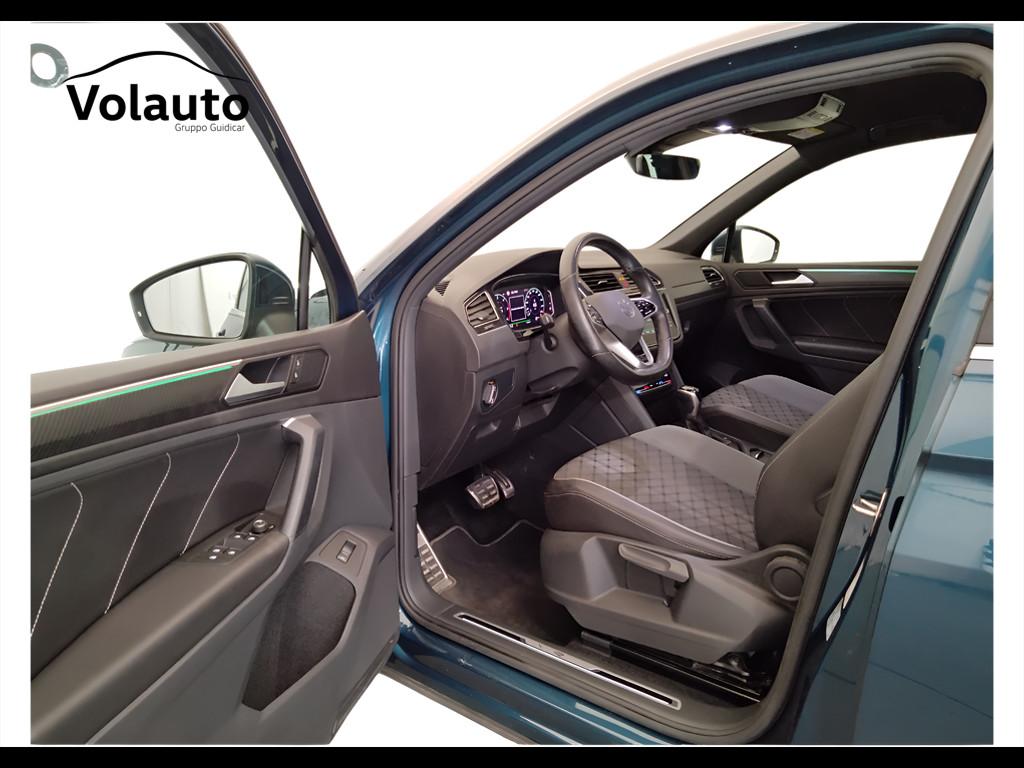 VOLKSWAGEN Tiguan II 2021 - Tiguan 2.0 tdi R-Line 150cv dsg