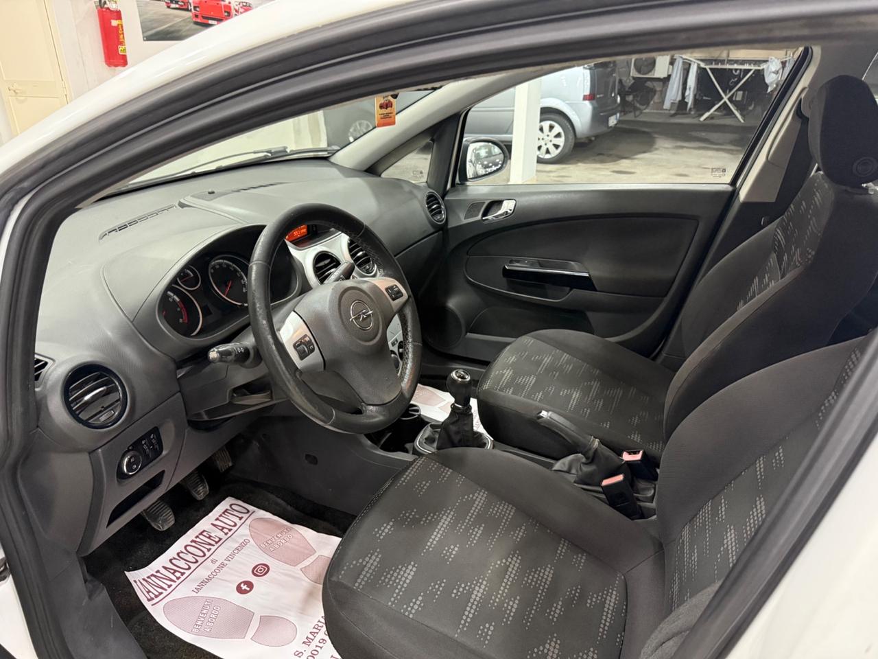 Opel Corsa 1.2 cosmo restyling nuova