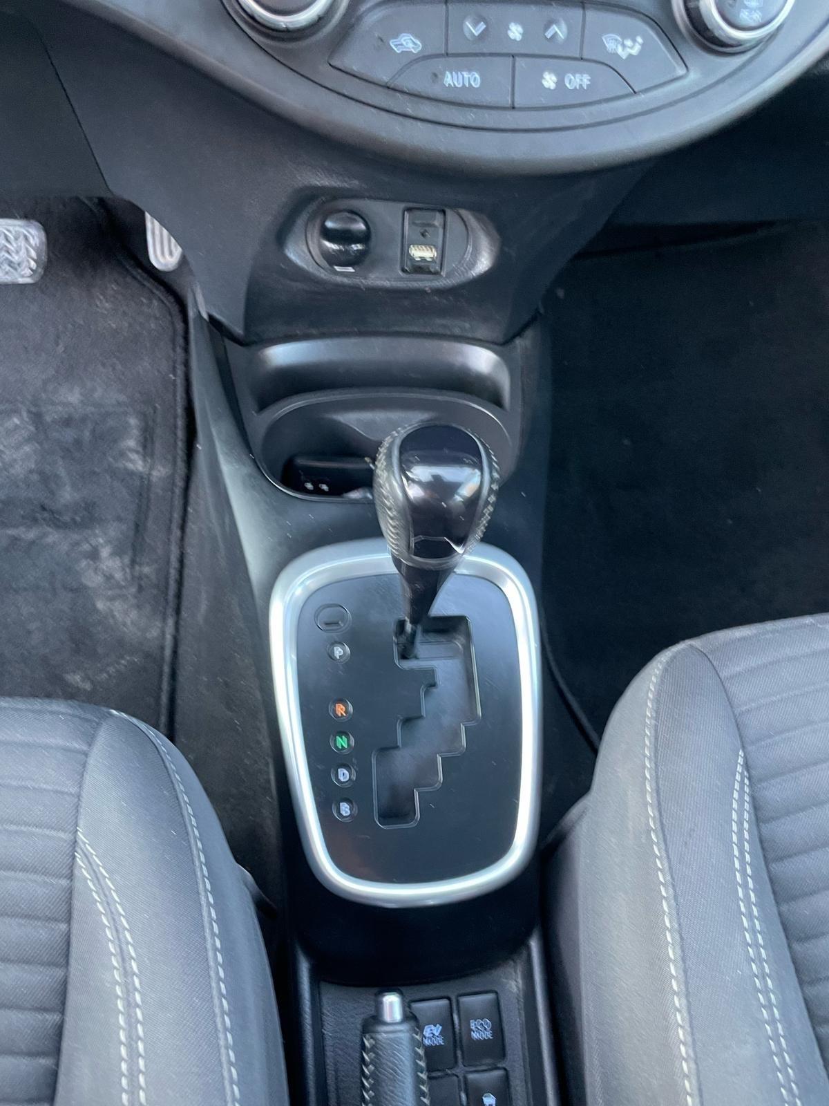 Toyota Yaris hybrid