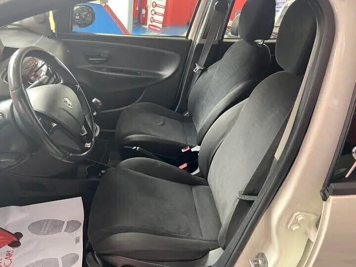 Lancia Ypsilon 1.2 Benzina Platinum S/S 69CV - IDEALE NEO PATENTATI! PASSAGGIO E GARANZIA 12 MESI COMPLETA