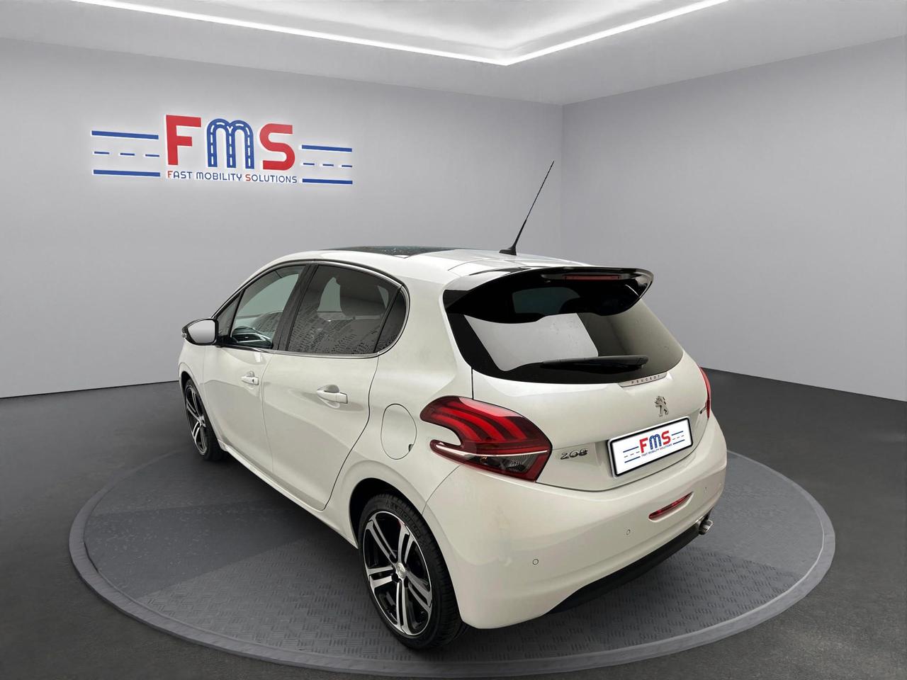 Peugeot 208 5p 1.2 puretech t GT Line s&s 110cv