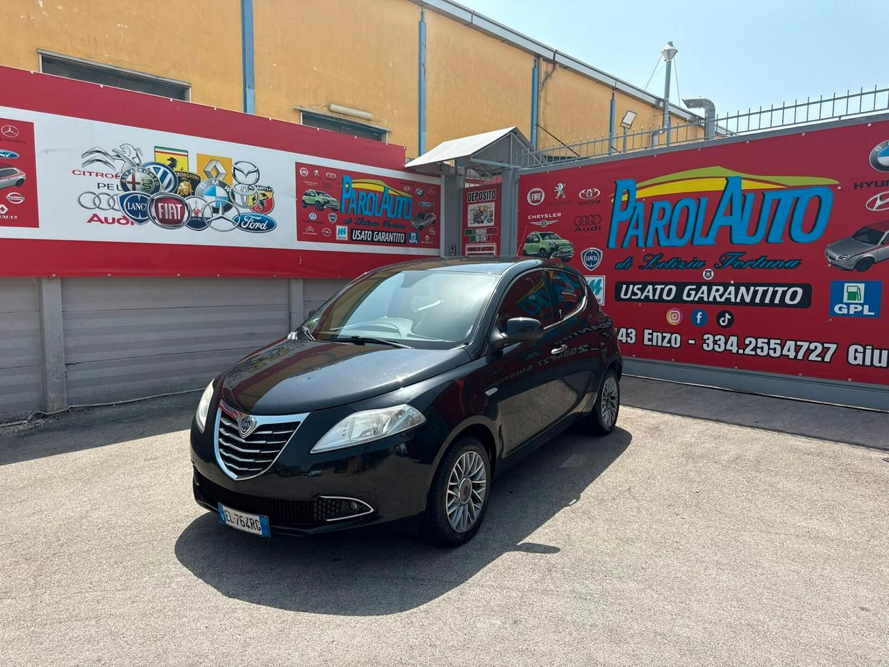 Lancia Ypsilon 1.3 MJT 95cv Silver - 2012