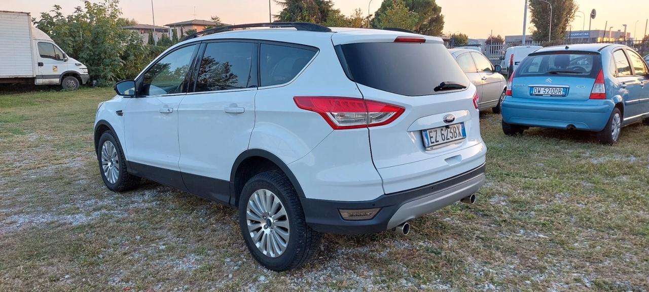 Ford Kuga 2.0 TDCI 150 CV S&S 4WD Powershift Titanium