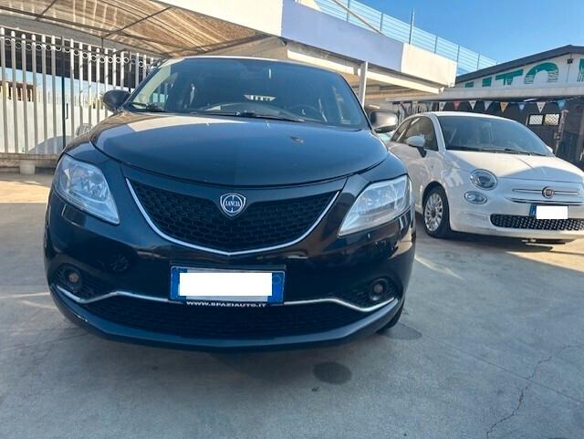 LANCIA YPSILON 11/2015