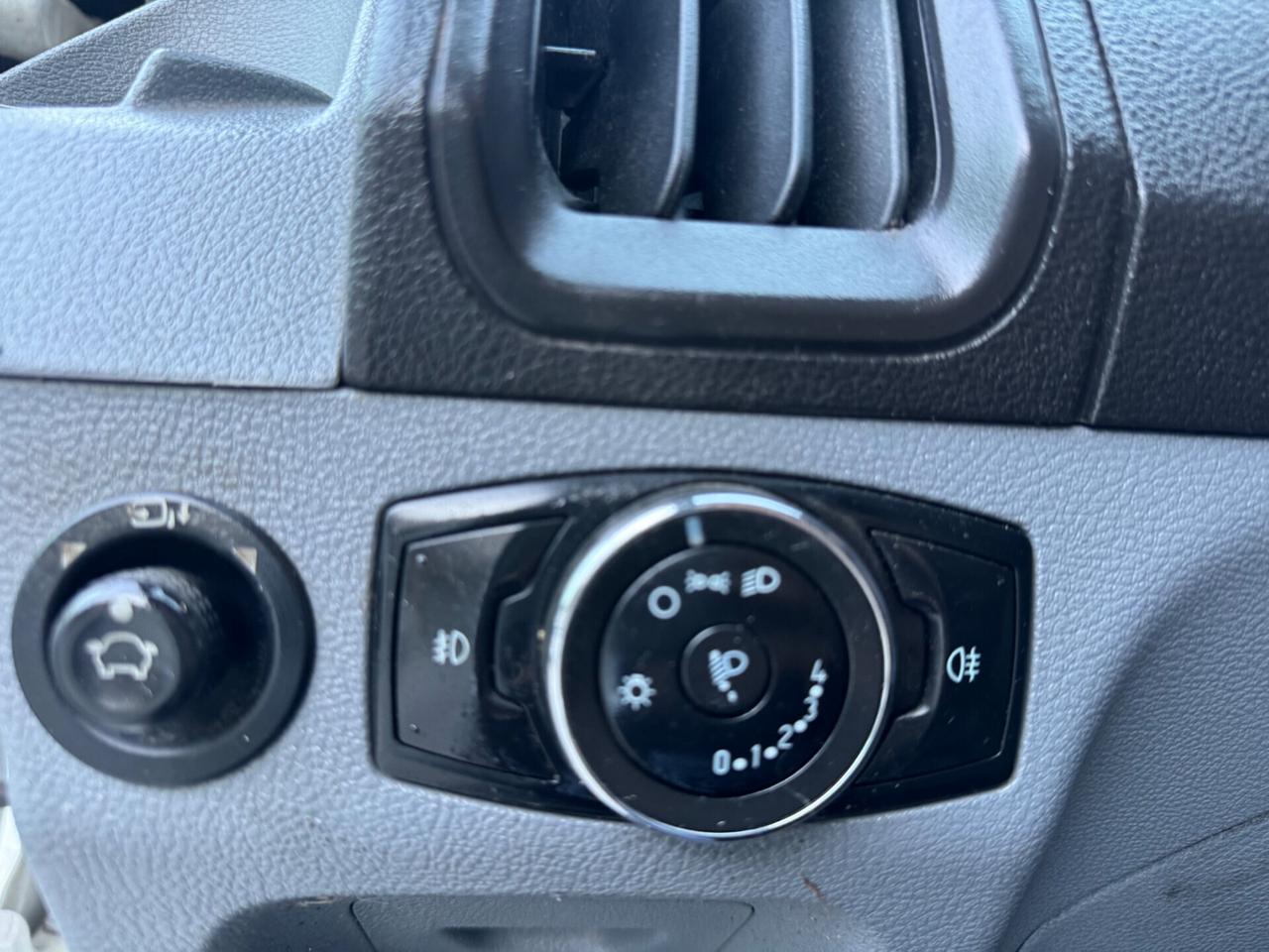 Ford Transit 2.0 TDCI 130cv 2018 tetto alto passo medio