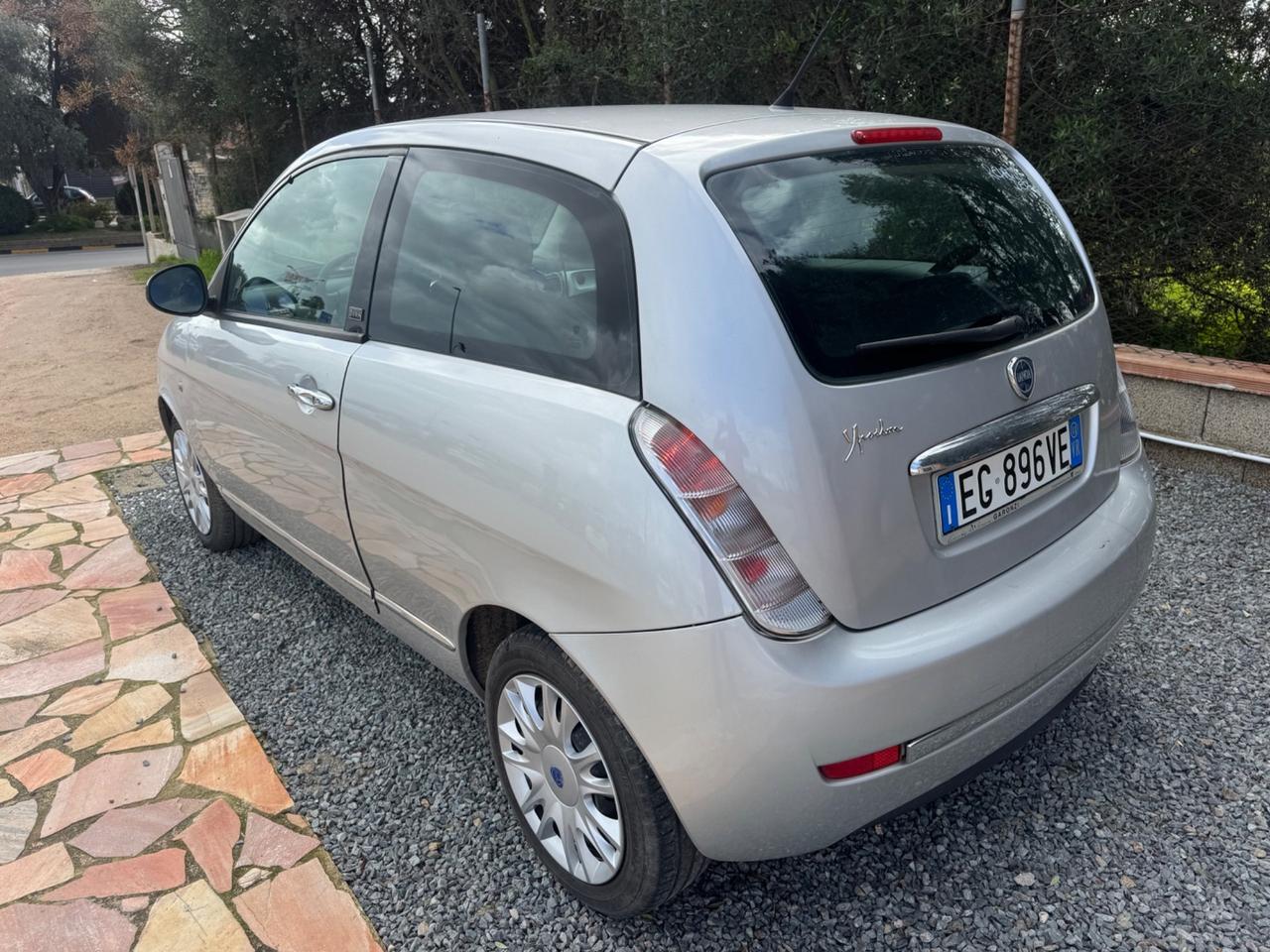 Lancia Ypsilon 1.2 69 CV Diva
