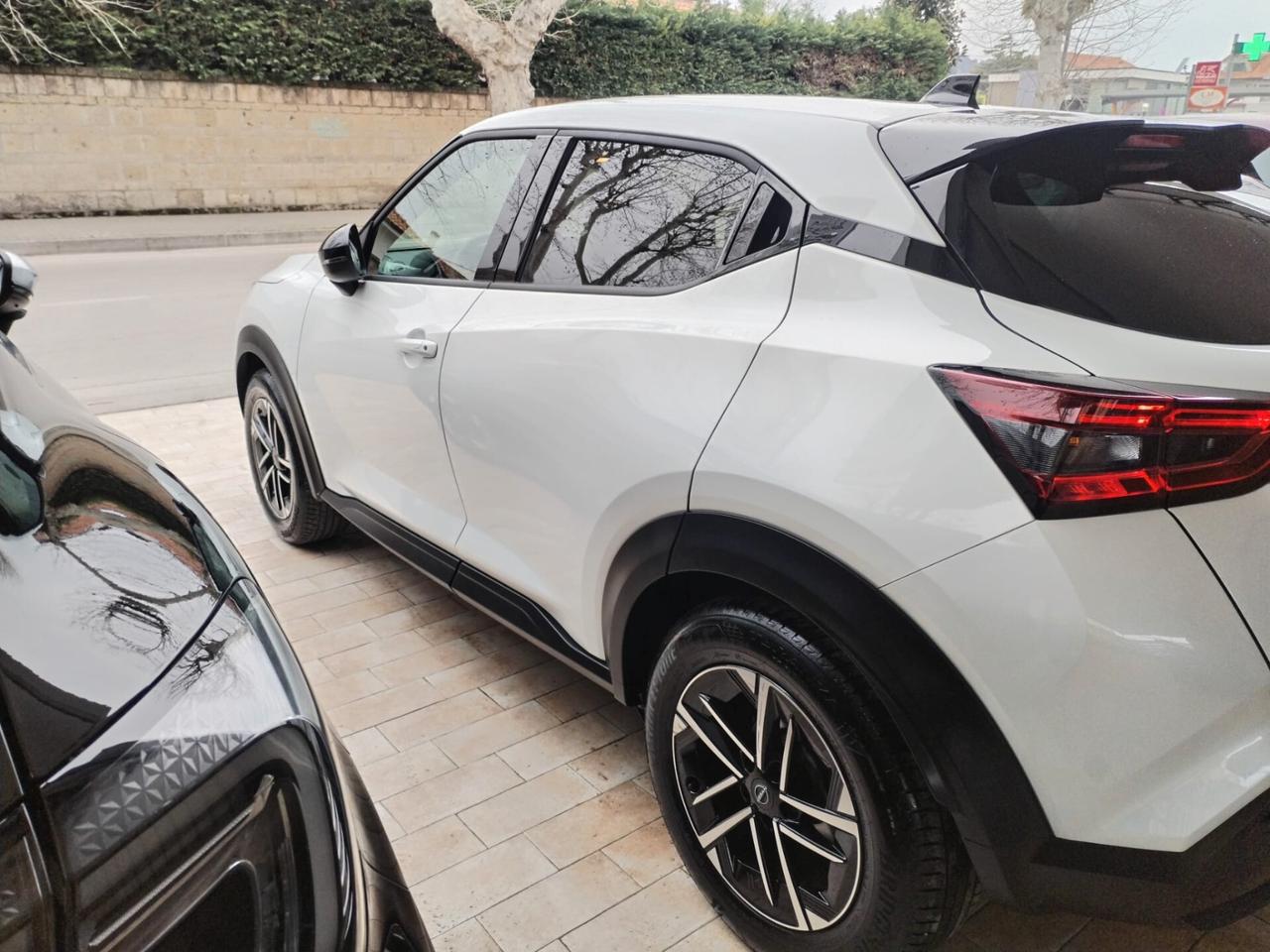 Nissan Juke 1.0 DIG-T 114 CV N-Connecta