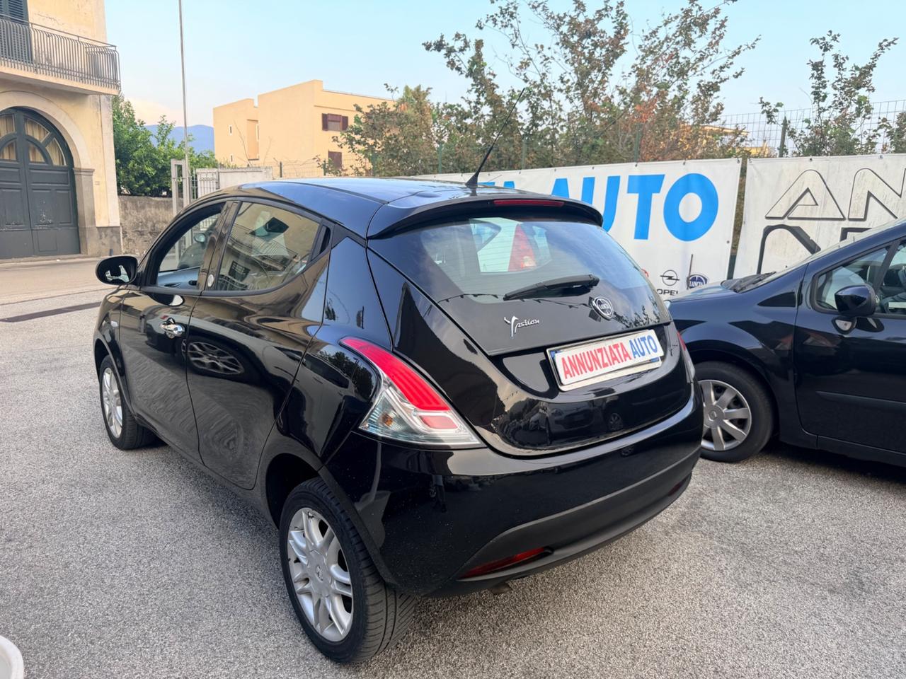 Lancia Ypsilon 0.9 TwinAir 85 CV 5 porte Metano Ecochic Gold