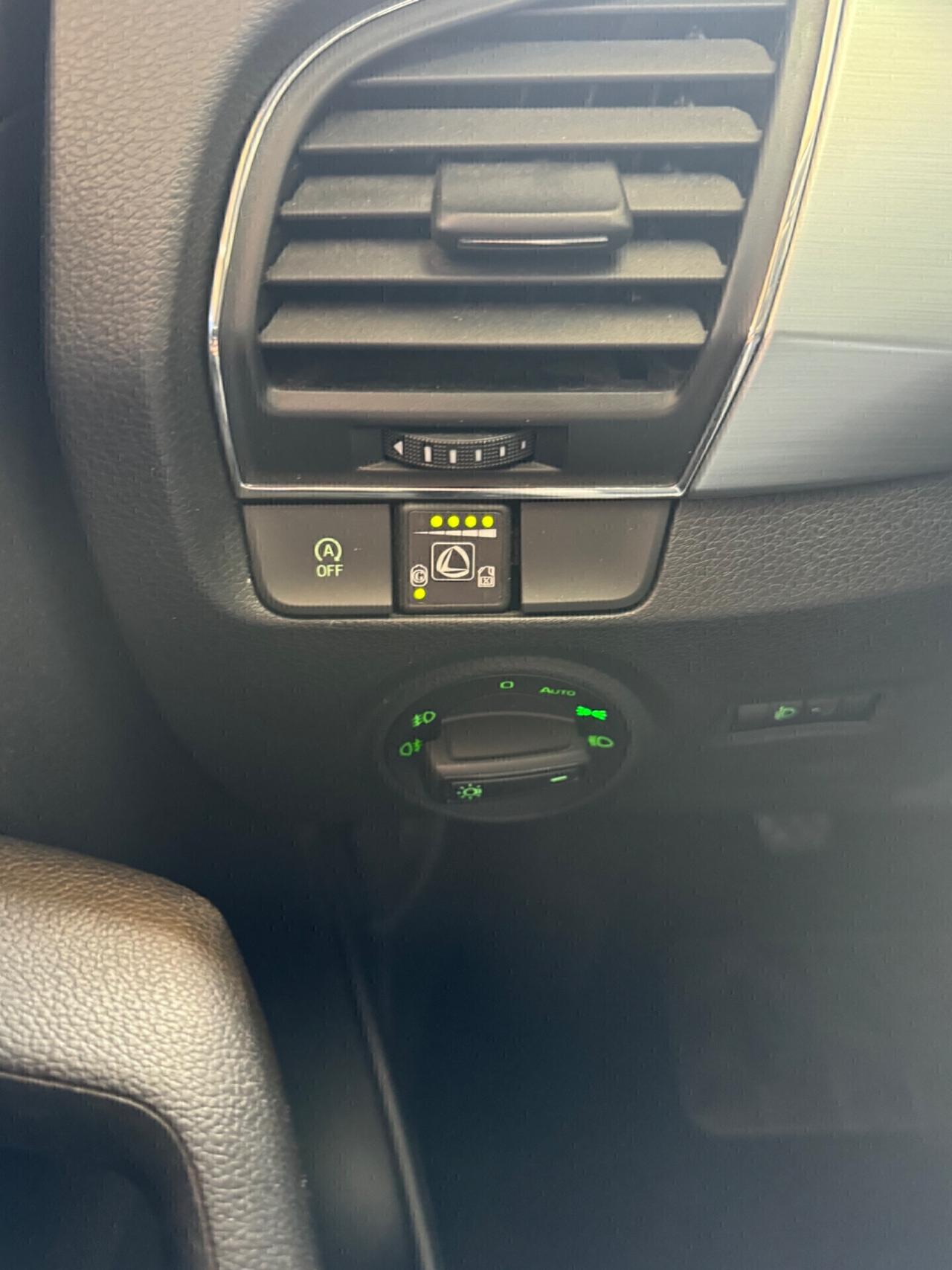 Skoda Fabia 2018 1.0MPI 70cv GPL
