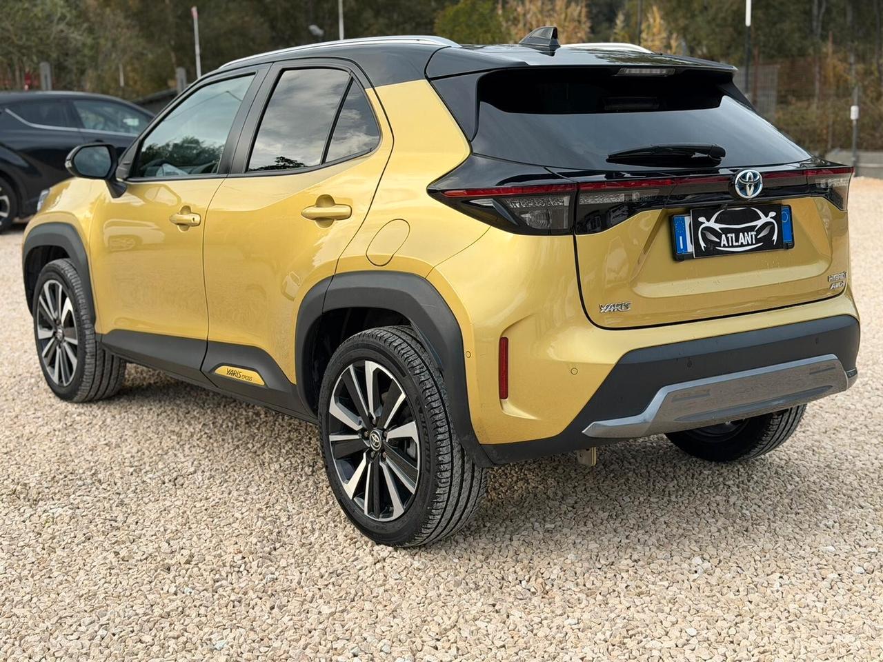 Toyota Yaris Cross 1.5 Hybrid 5p. E-CVT AWD-i Premiere