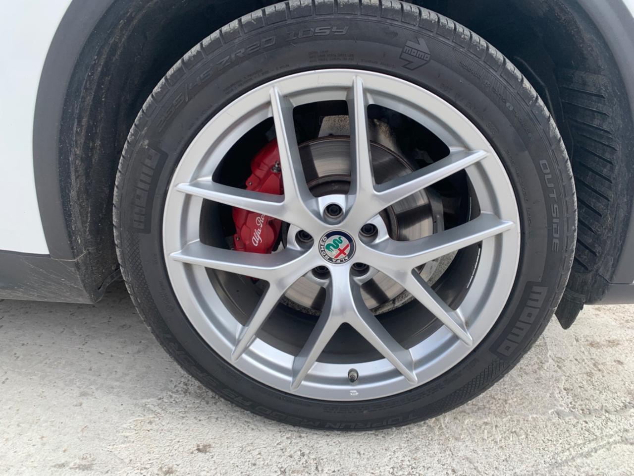 Alfa Romeo Stelvio 2.2 210 CV AT8 Q4 10/2019-26999€