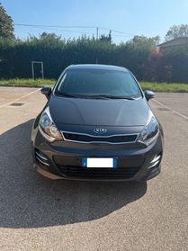 Kia Rio 1.4 crdi - NEOPATENTATI - 12 MESI DI GARANZIA -