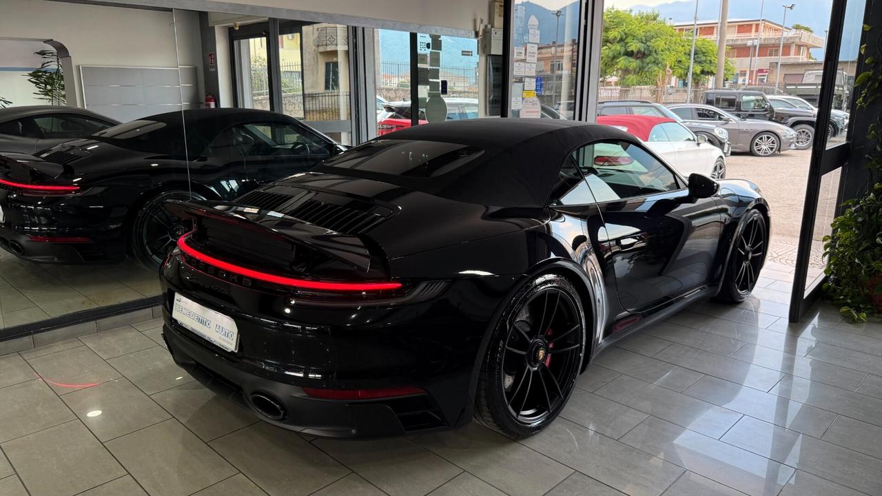 PORSCHE 992 GTS CABRIO UFF ITALIA