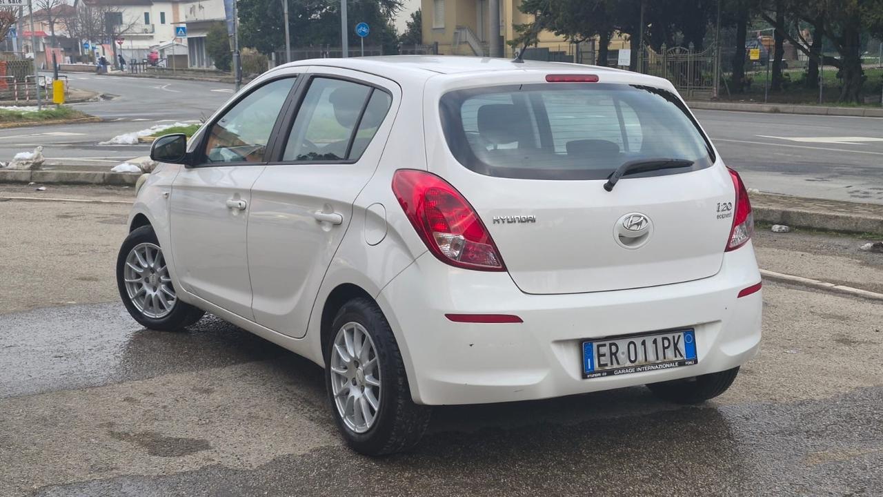 Hyundai i20 1.2 5p. Econext Sound Edition