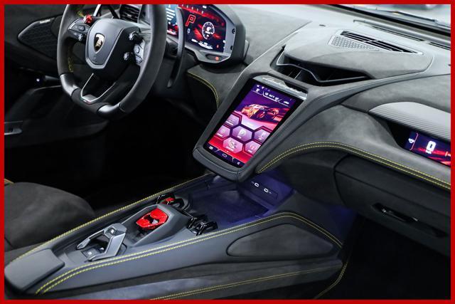 LAMBORGHINI Temerario 4.0 V8 | IVA ESP | GIALLO INTI | DISPLAY PASSEG