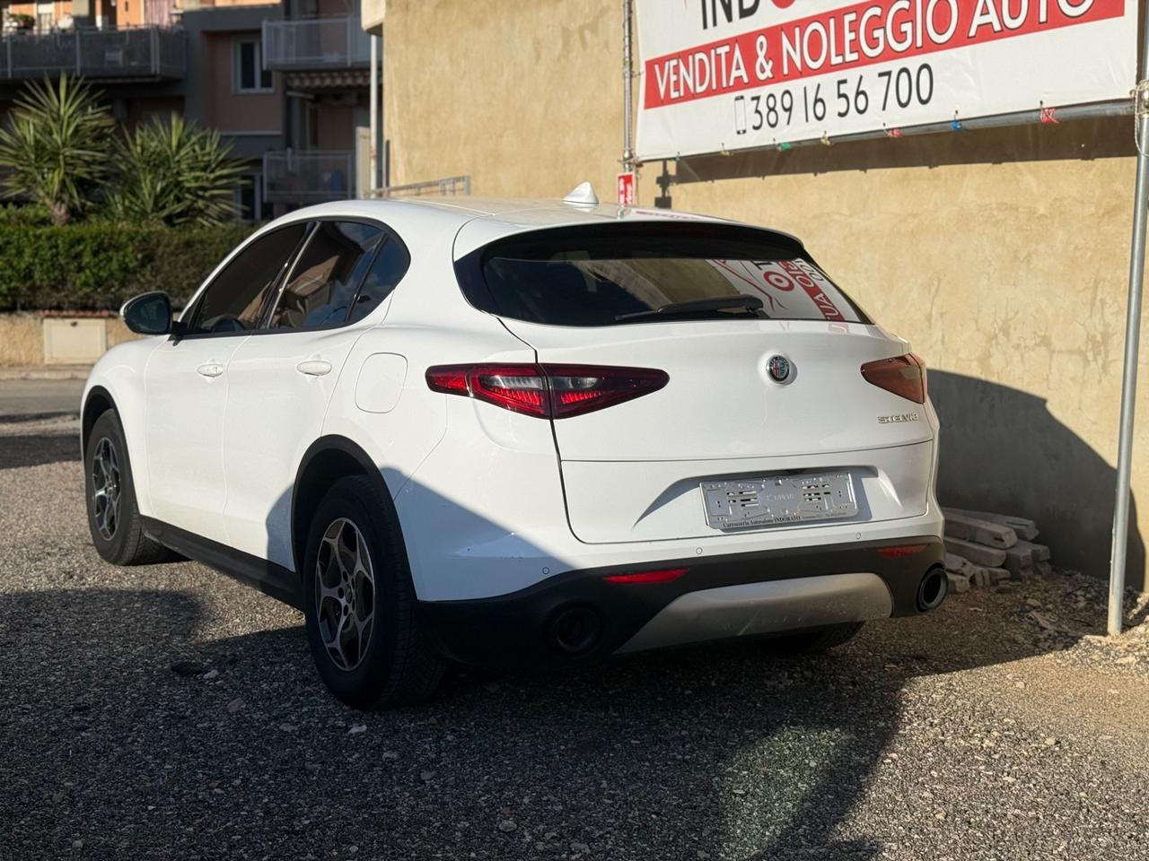 Alfa Romeo Stelvio 2.2 Turbodiesel 160 CV AT8 RWD Business