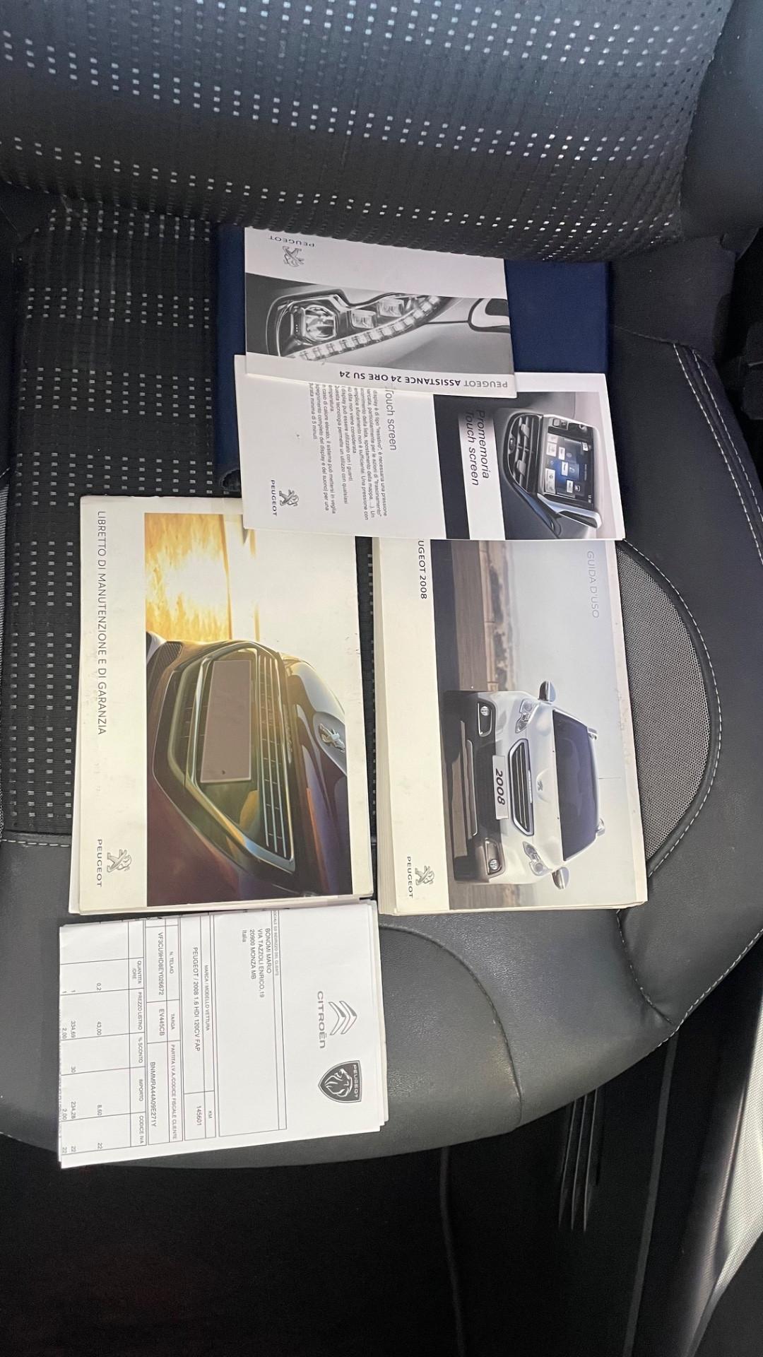 Peugeot 2008 1.6 e-HDi 115 CV Stop&Start Allure