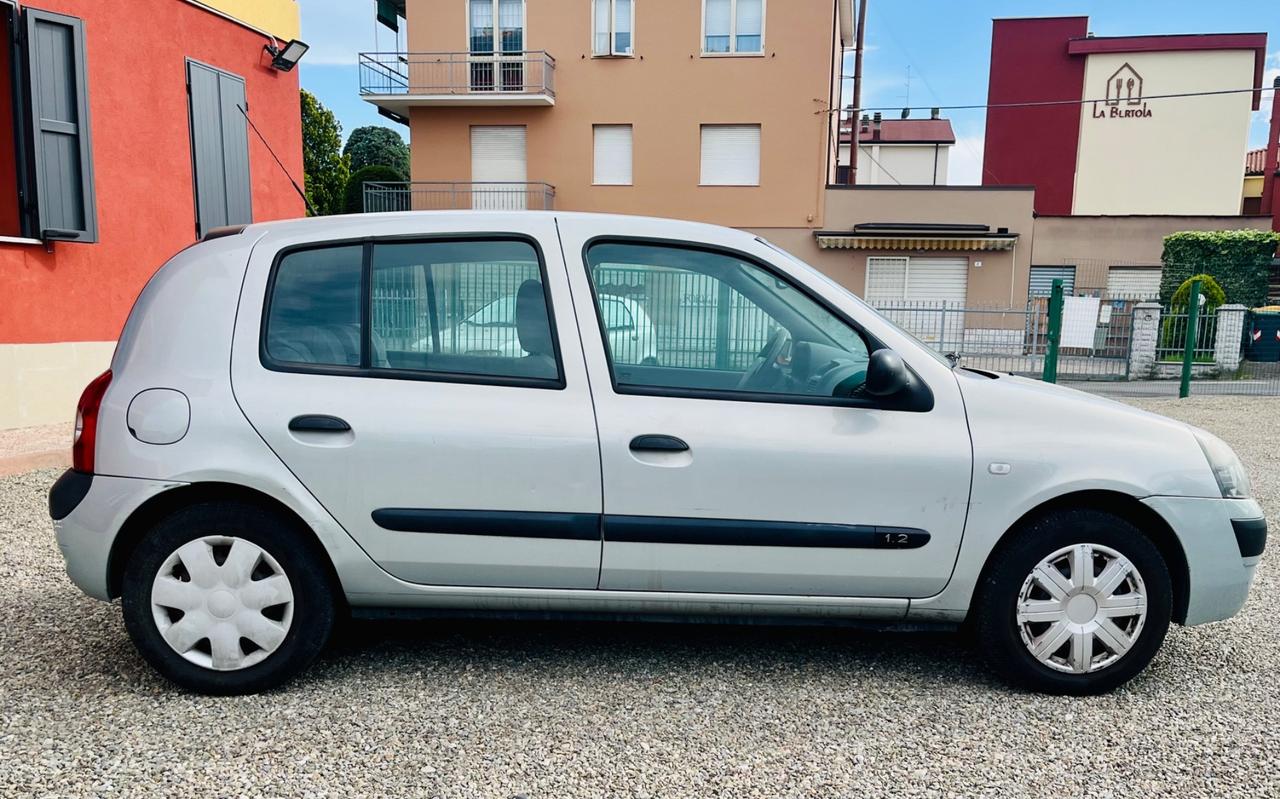Renault Clio 1.2 benzina 5 porte