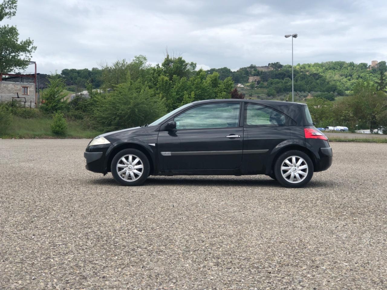 Renault Megane Mégane 1.5 dCi/105CV 3 porte Dynamique