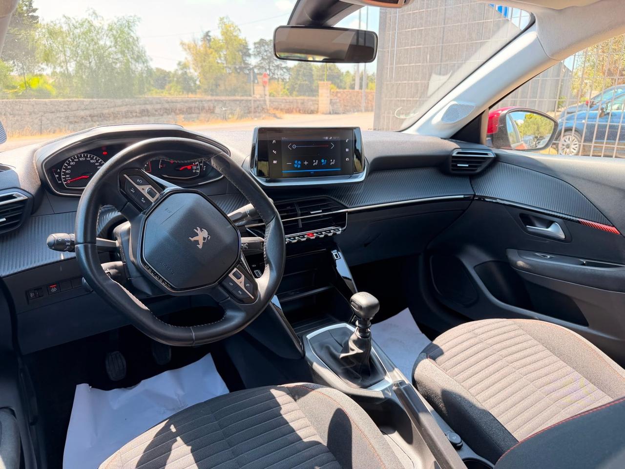 Peugeot 208 1.5d-2020 LED/NAVI