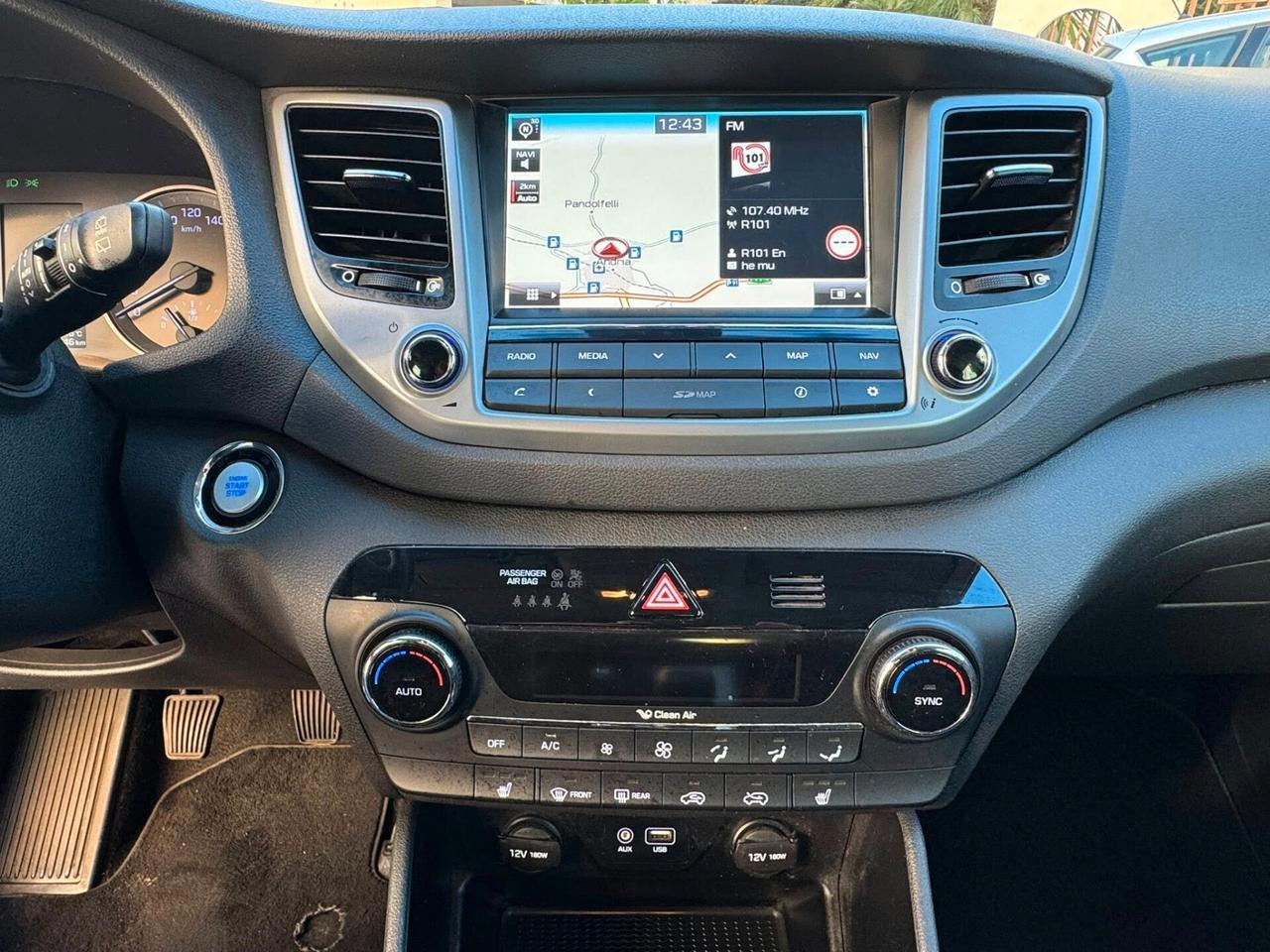 HYUNDAI TUCSON 1.7 CRDI 115 CV. 2WD NAVI+CERCHI+RETROCAMERA