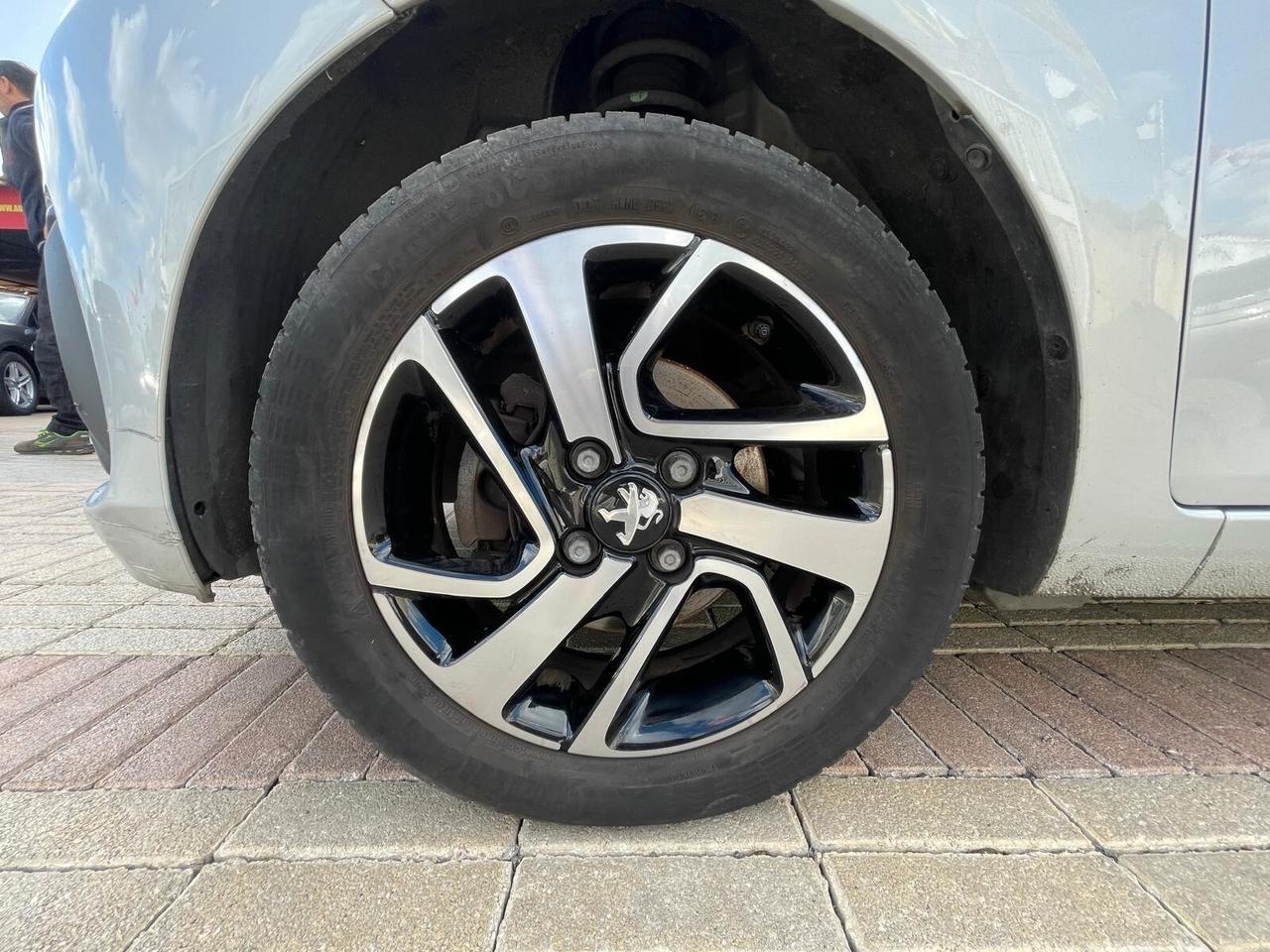 Peugeot 108 VTi 72 5 porte Active