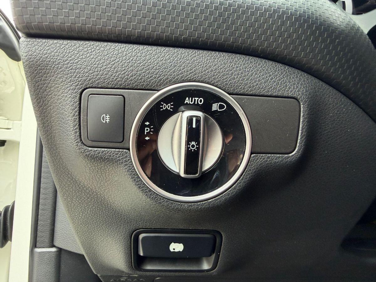 MERCEDES - Classe A - 180 CDI Premium