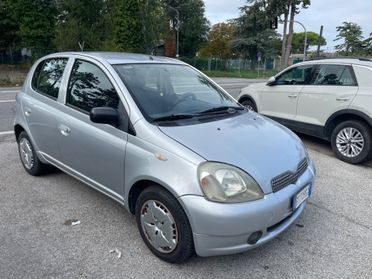 Toyota Yaris 1.3i 16V cat 5 porte Luna '03