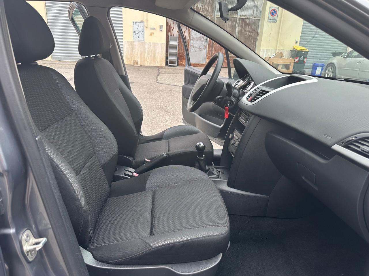Peugeot 207 1.4 8V 75CV 5p. X Line ECO GPL