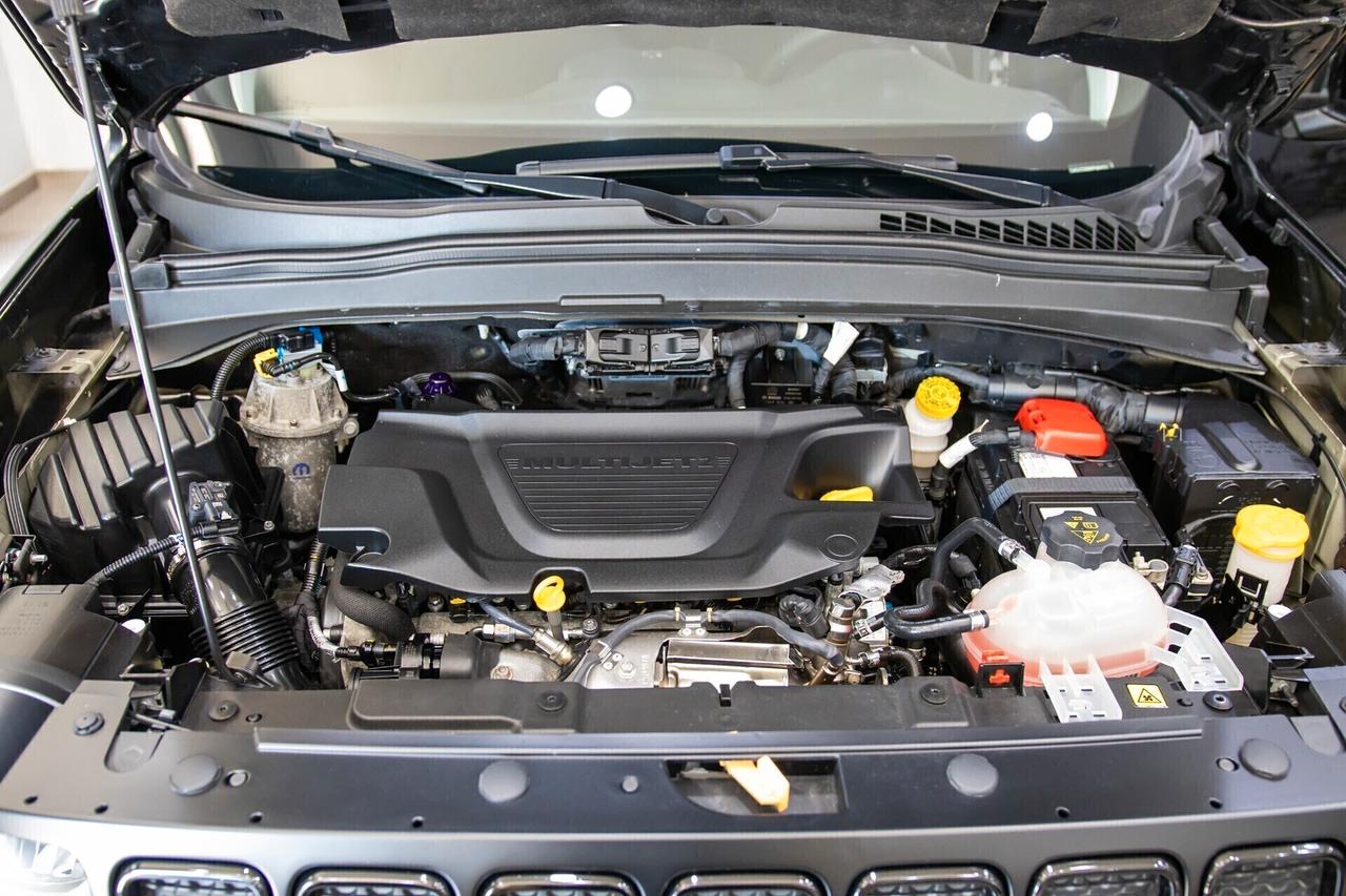 Jeep Renegade 1.6 Multijet 130cv BLACKEAGLE
