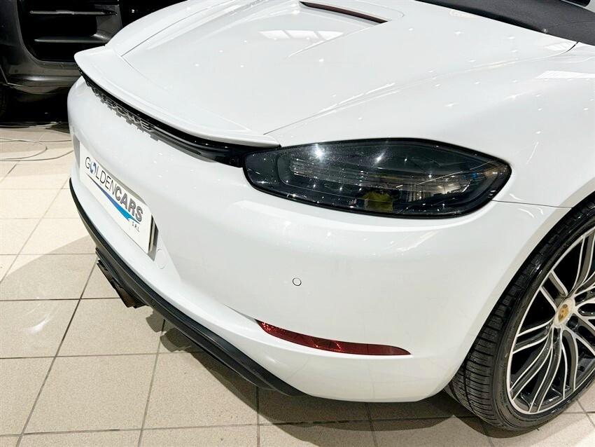 Porsche 718 Spyder Boxster 2.0 T