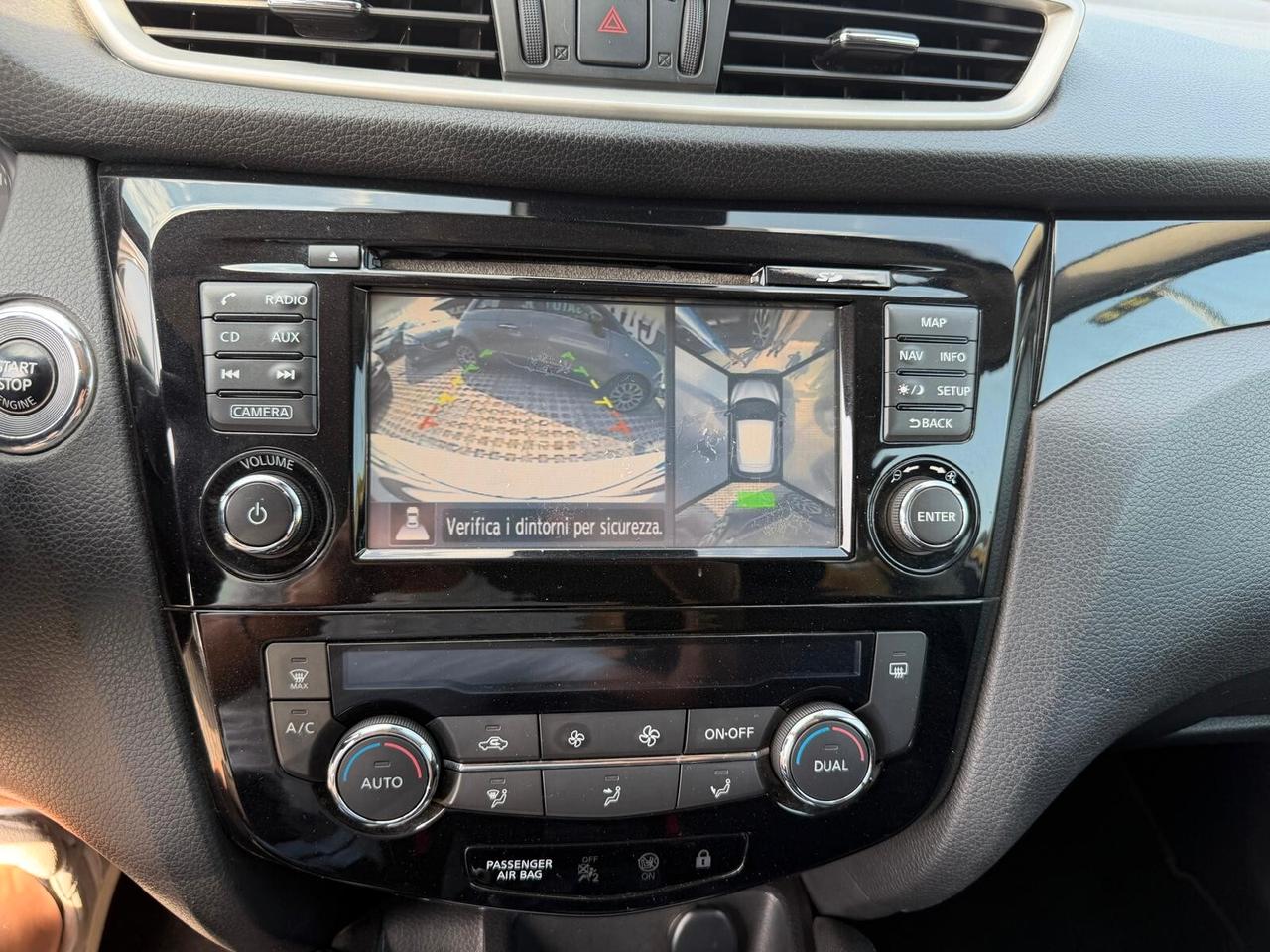 Nissan Qashqai 1.5 dCi Tekna-03/2015