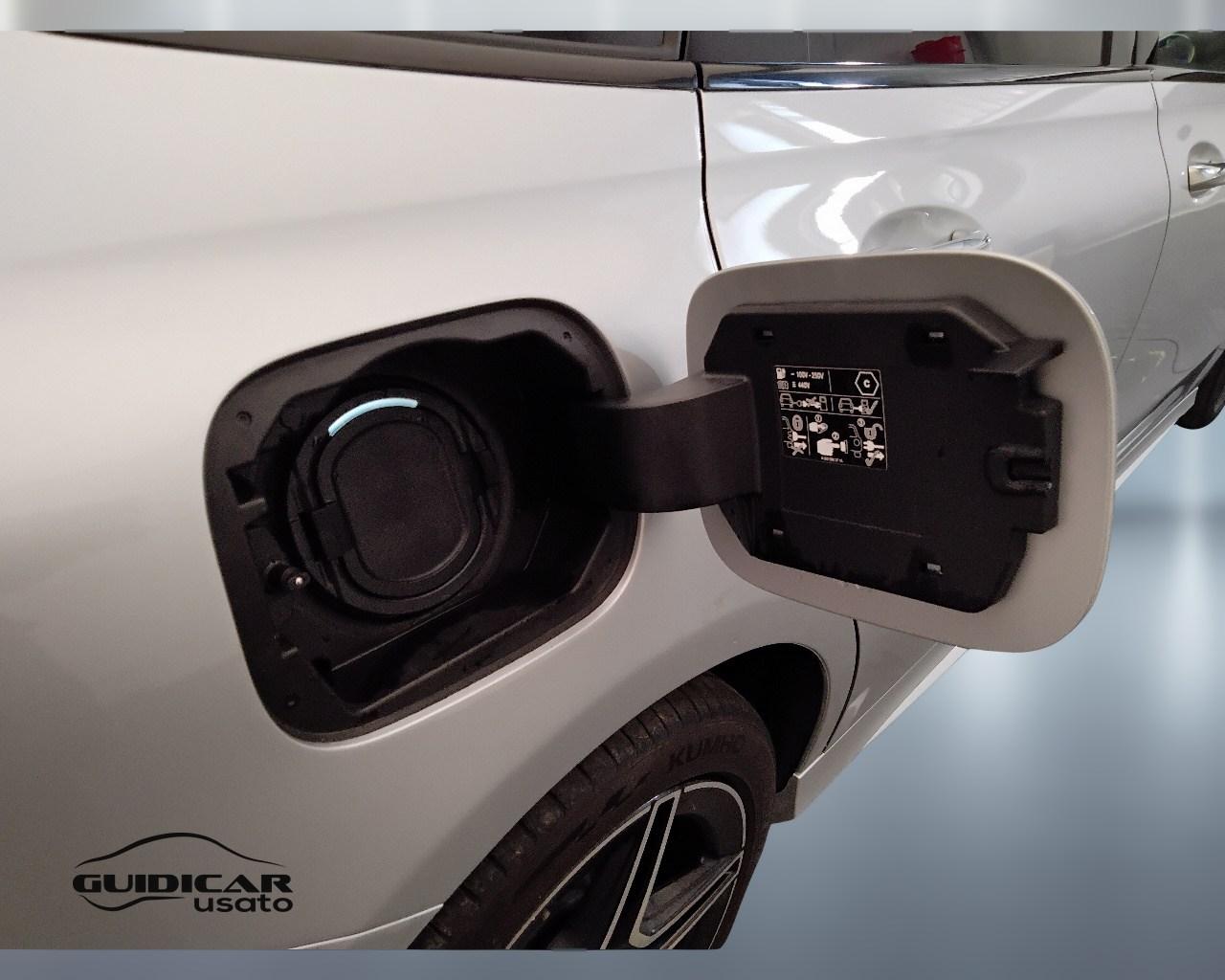 Mercedes-Benz Classe B - W247 2023 - B 250 e phev AMG Line Advanced Plus auto