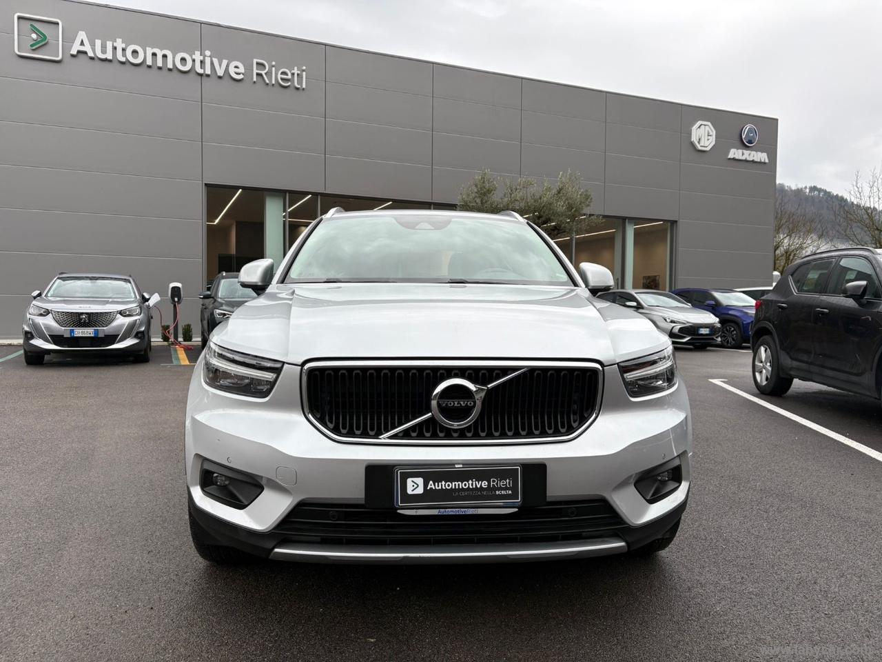 VOLVO XC40 D3 Geartronic Momentum