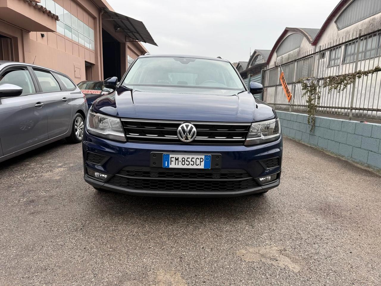 Volkswagen Tiguan 1400 BENZINA OK