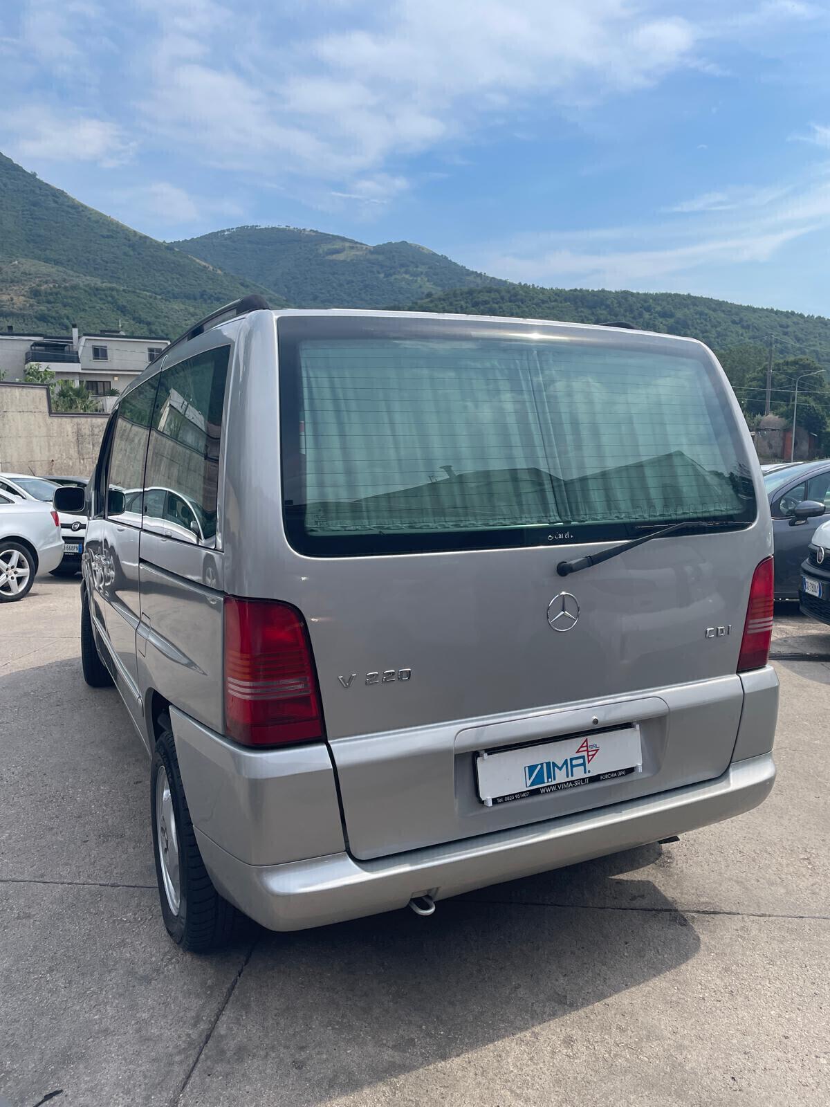 MERCEDES Classe V220 - 2001