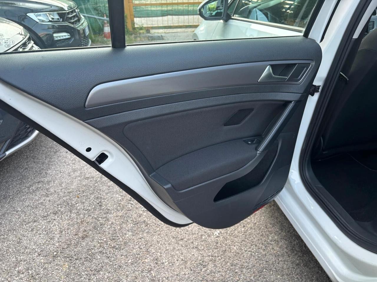 Volkswagen Golf 1.4 TGI 5p. OK Neopatentati