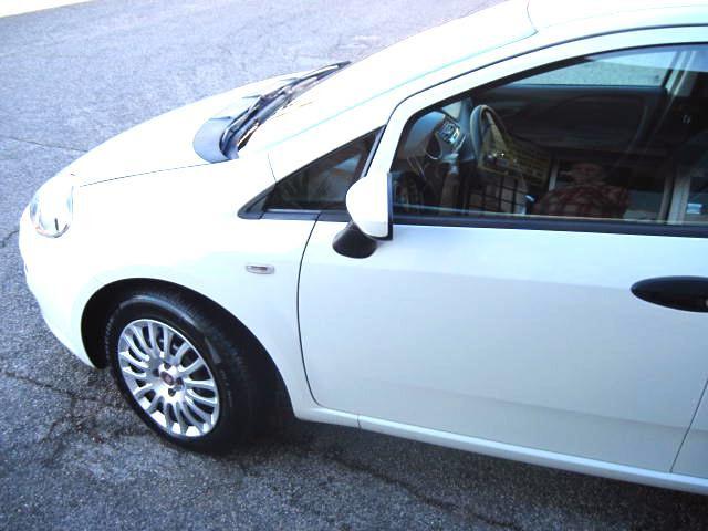 Fiat Punto 1.3 MJT II S&S 95 CV 5 porte Street