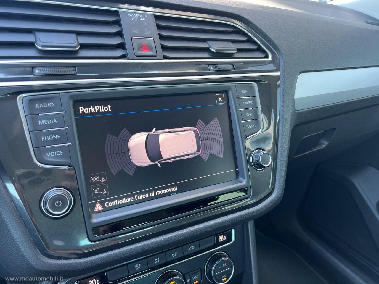 VOLKSWAGEN Tiguan 1.6 TDI Style BMT NAVI SENSORI STUPENDA