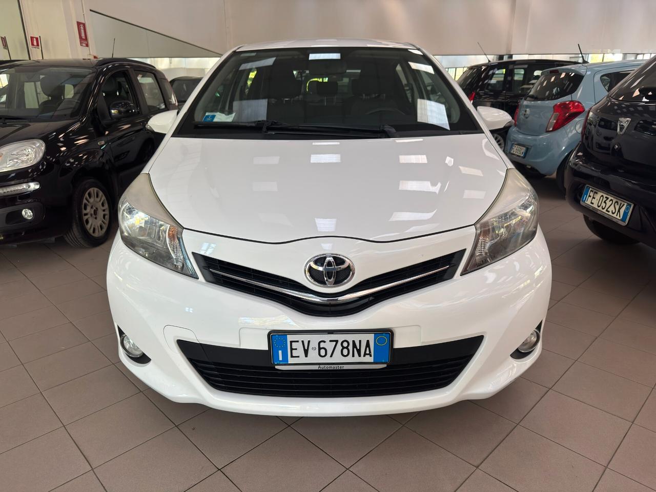 Toyota Yaris 1.0 5 porte Lounge - IL PREZZO PIU' BASSO IN TUTTA BOLOGNA E PROVINCIA!