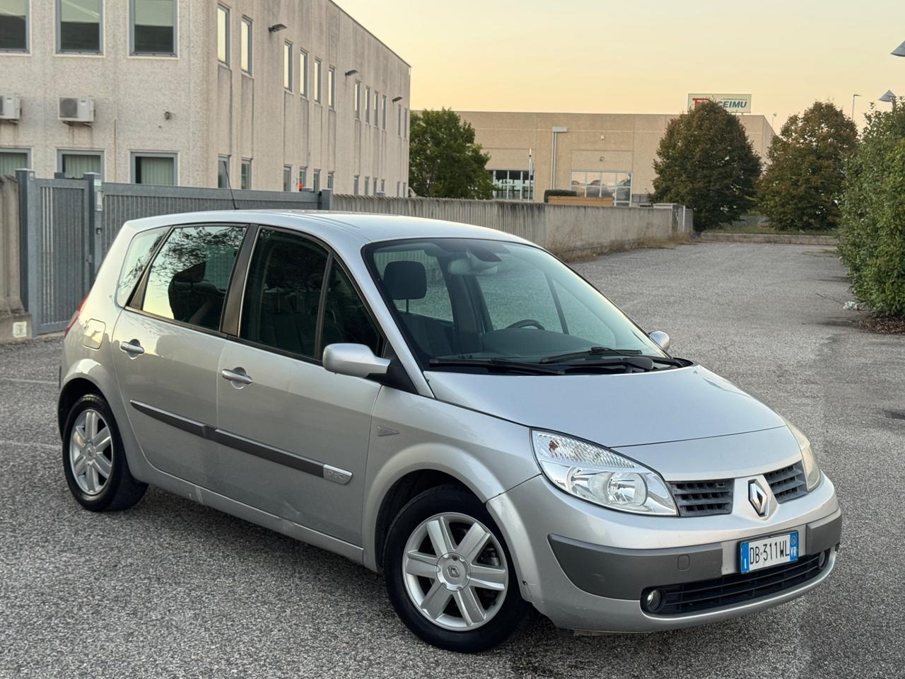 Renault Scenic 1.9 dCi 131cv